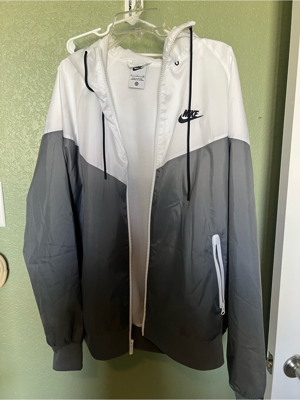 Nike Men’s The Windrunner White & Gray Windbreaker Jacket